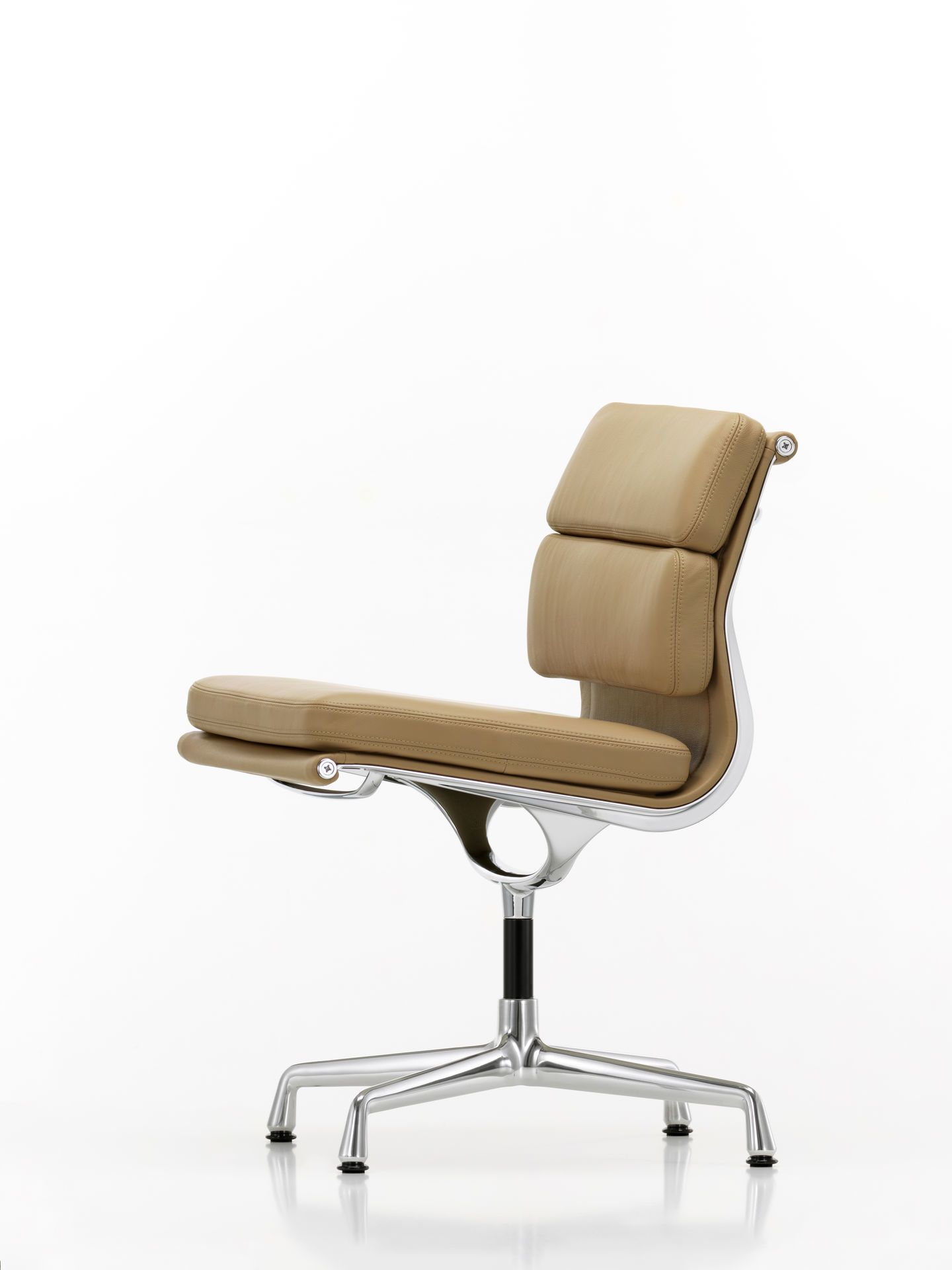 Soft Pad Chair EA205 / EA 205 Armchair Vitra